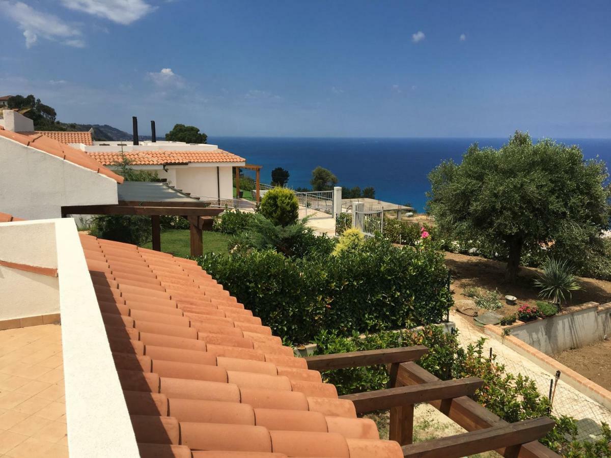 Villa Nove - Residence Dei Fiori Zambrone Dış mekan fotoğraf